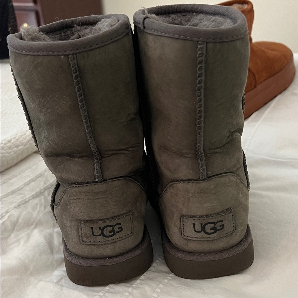 UGG kids Charcoal Sheepskin Boots